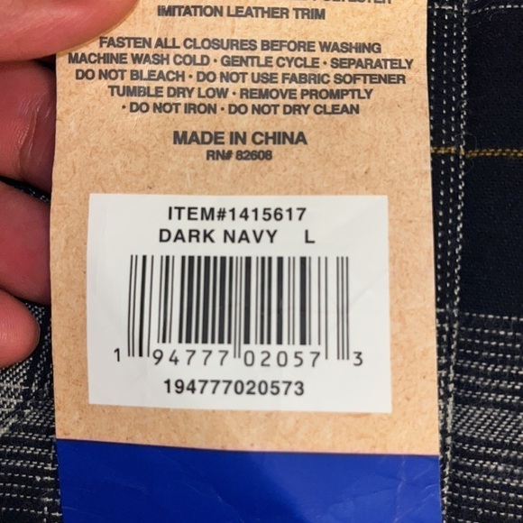 NWT Rugged Emements Men's
Jacket Blue Plaid Small Lined Quilted Shirt size Large - Picture 7 of 7